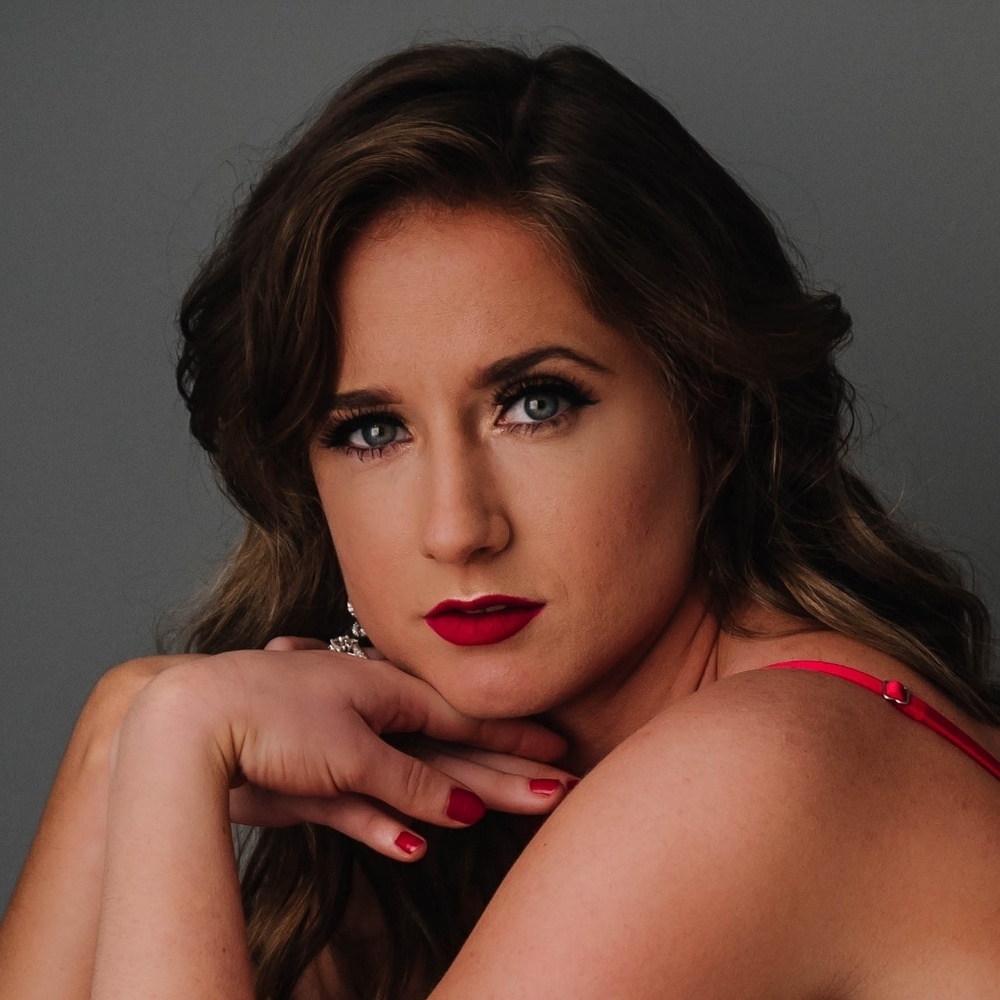 Meet your Posher, Kayla